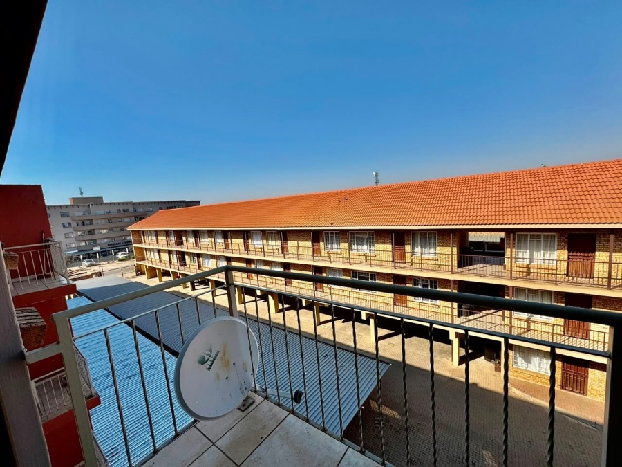 1 Bedroom Property for Sale in Die Bult North West